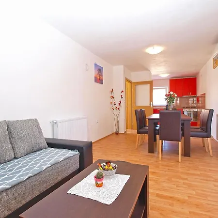 Fuer 6 Personen Ca 70 Qm In Fazana-surida, Istrien Istrische Riviera *
