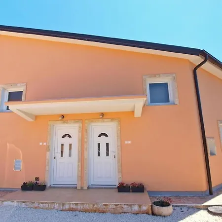 Apartment Fuer 6 Personen Ca 70 Qm In Fazana-surida, Istrien Istrische Riviera Valbandon